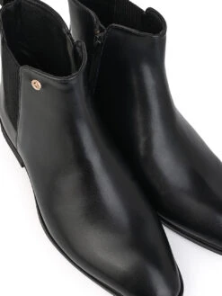 Alberto Torresi Synthetic Black Chelsea Boots For Men -Modern Shoes World DSC 7162 40a174c3 5702 4bc9 b024 f1f12049a0f6